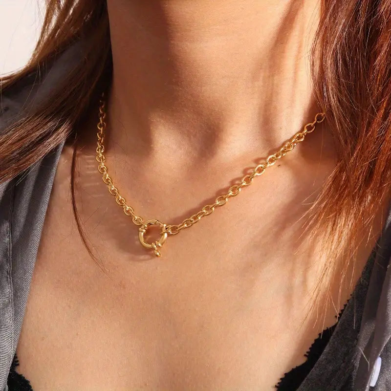 The Axis Necklace