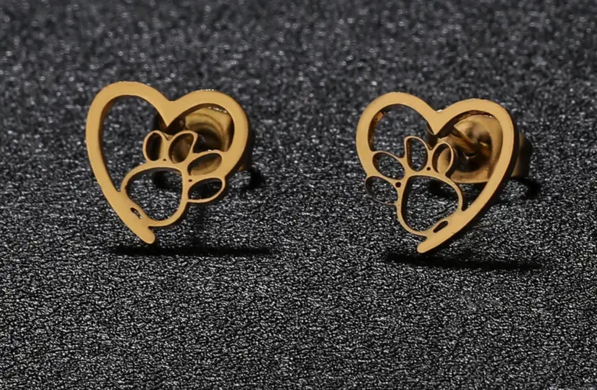 The Pawprint Heart Studs